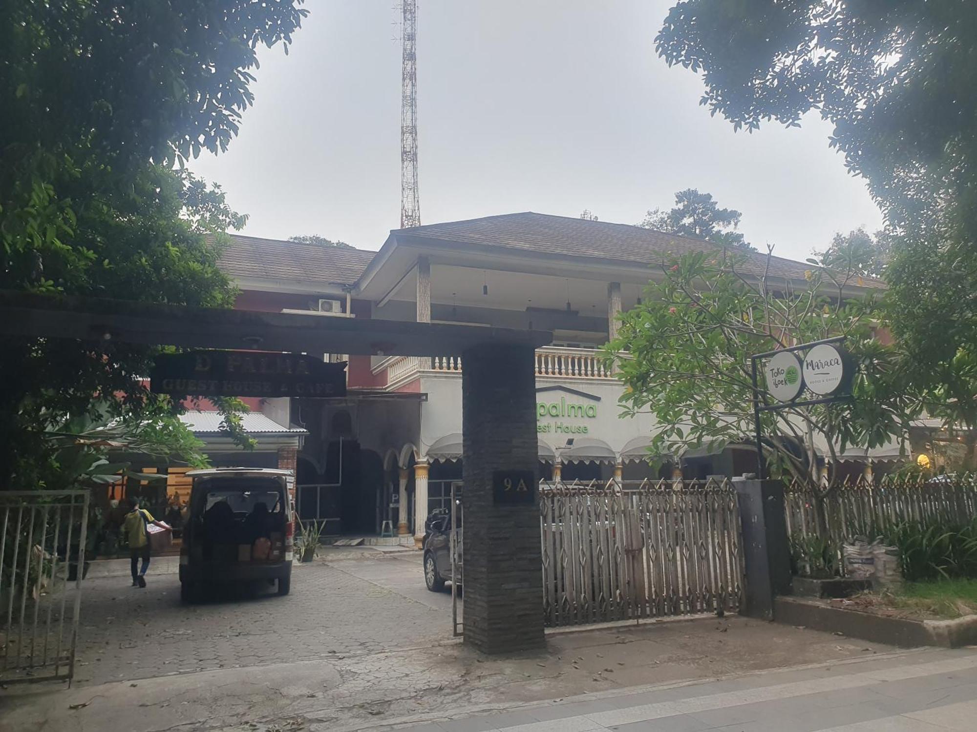 Ruang Tidur At Dpalma Bogor Hotel Екстериор снимка