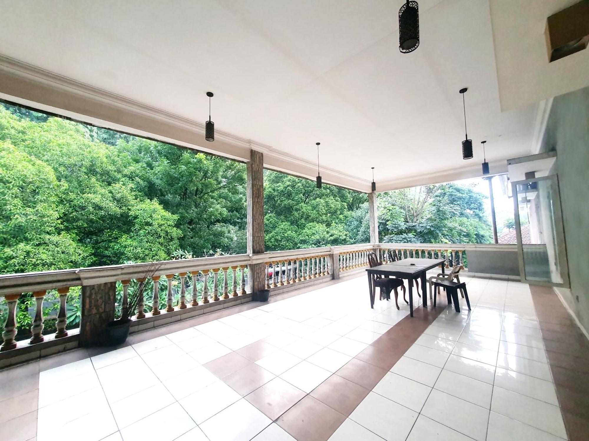 Ruang Tidur At Dpalma Bogor Hotel Екстериор снимка